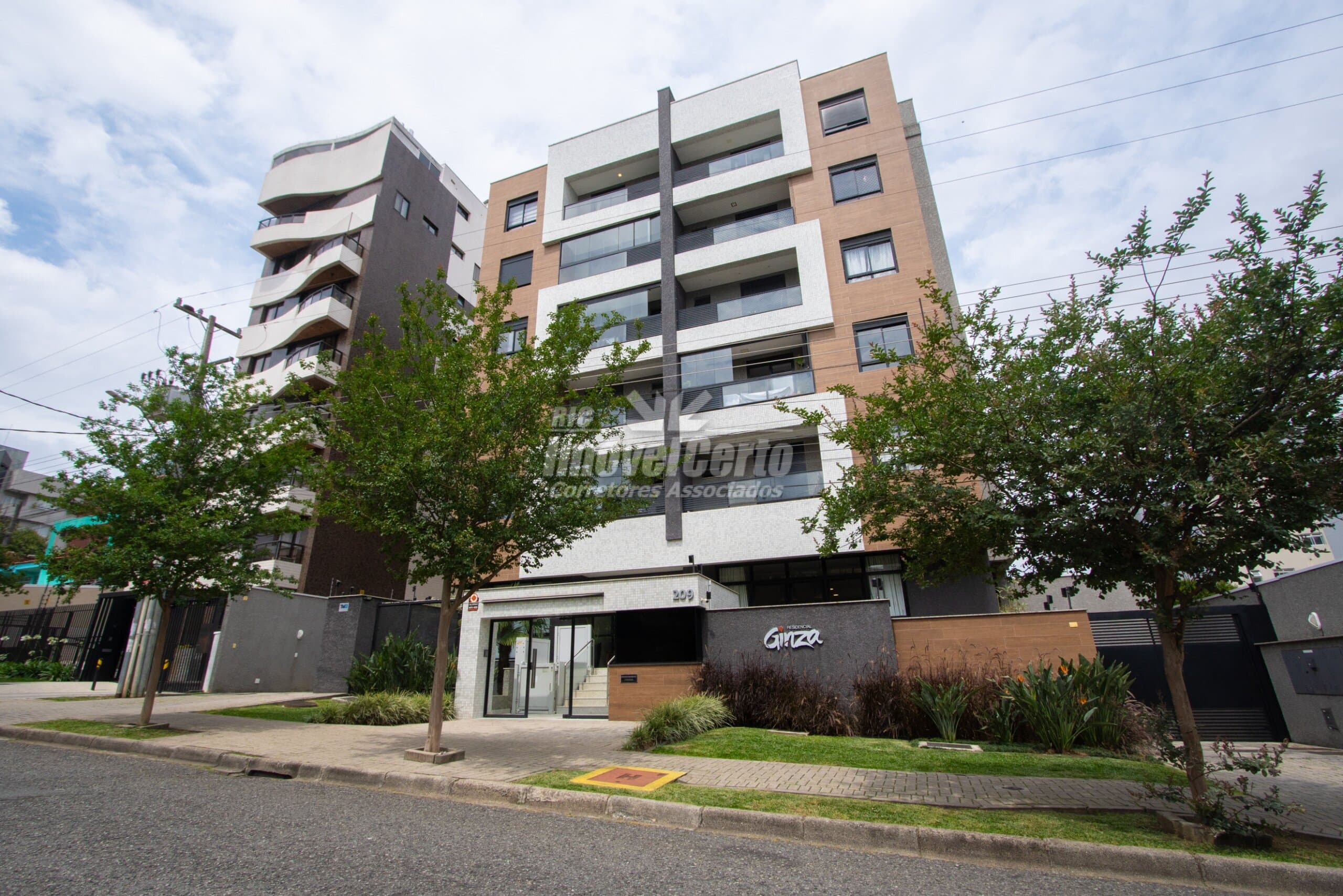 Apartamento com 3 dormitórios (1 suite) à venda, 104 m² por R$ 1.255.000 - Vila Izabel